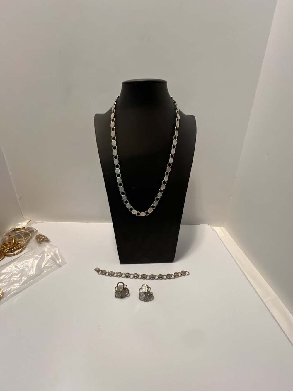 Sarah Coventry Young & Gay Necklace Bracelet Earrings Set Silver Tone
